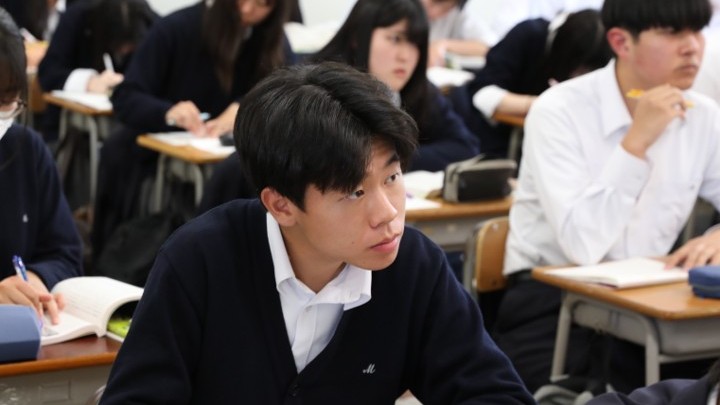 巻総合高等学校は？